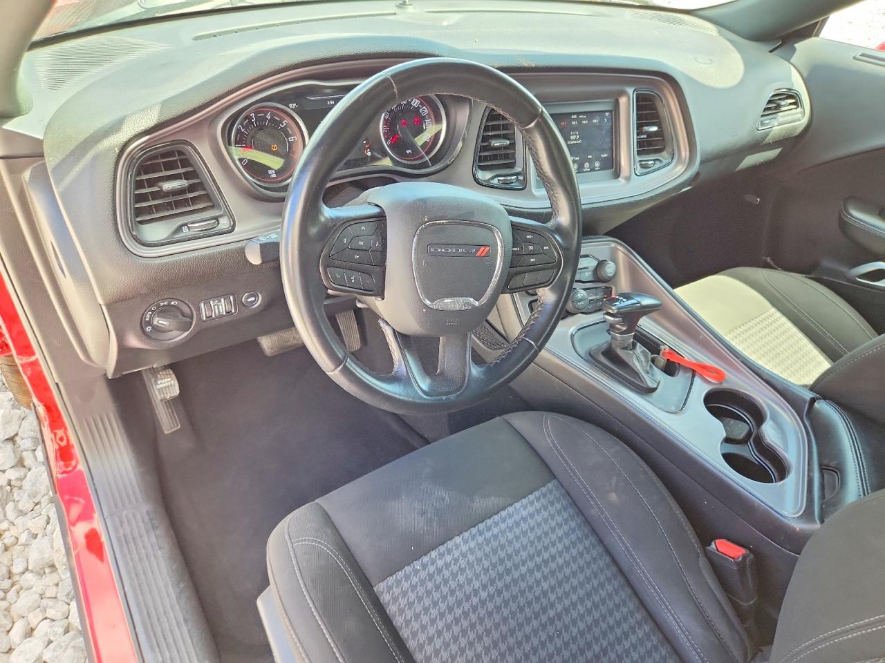 2023 Dodge Challenger Sxt - zdjęcie 8