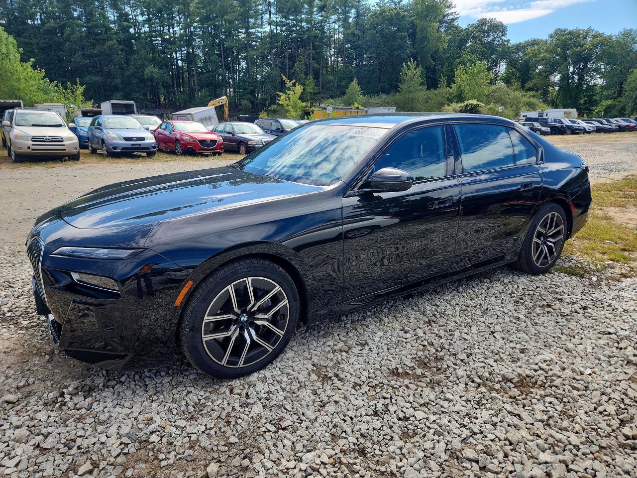 2024 BMW 760 Xi - zdjęcie główne