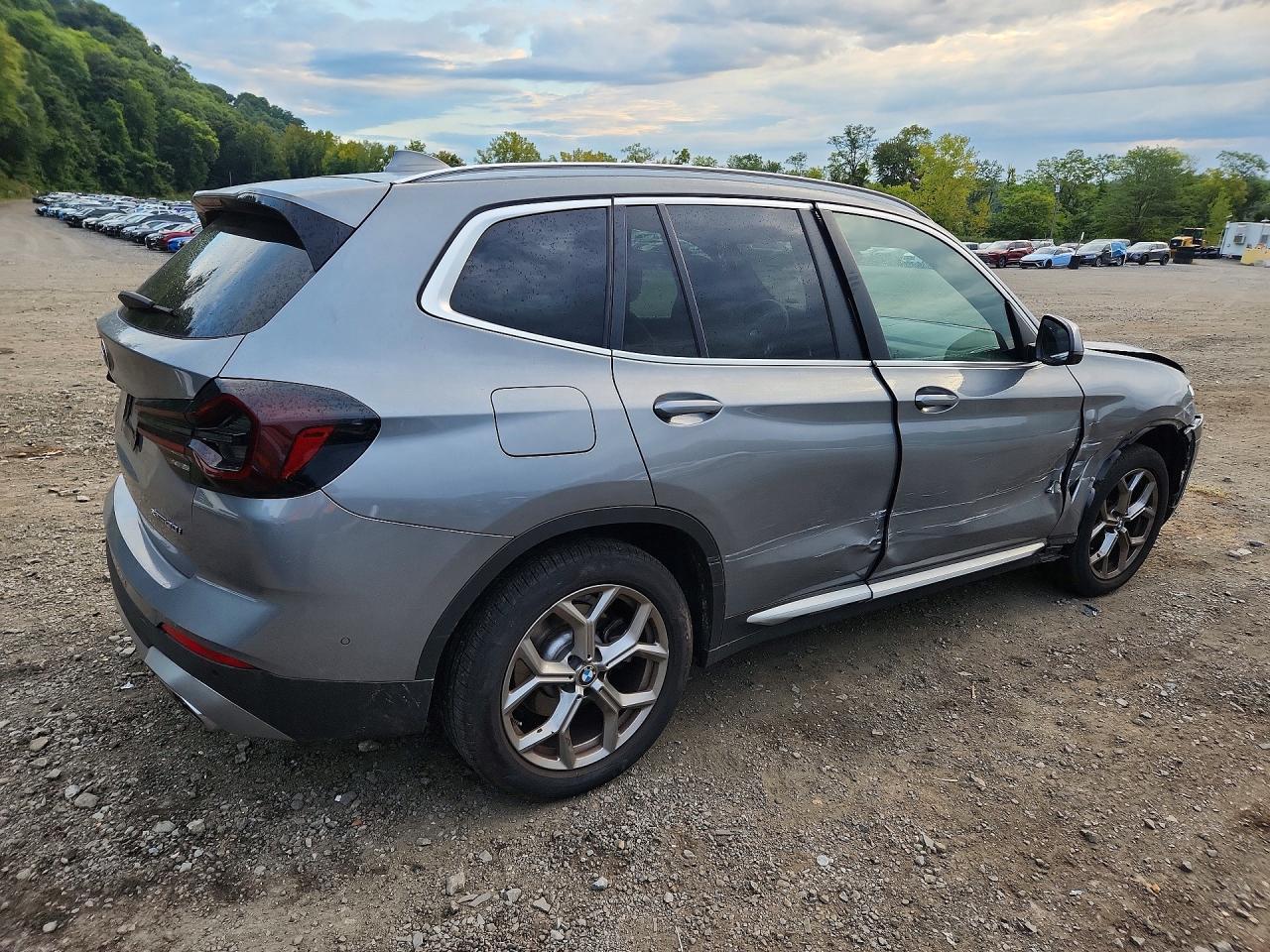 2024 BMW X3 xDrive30I - zdjęcie 3