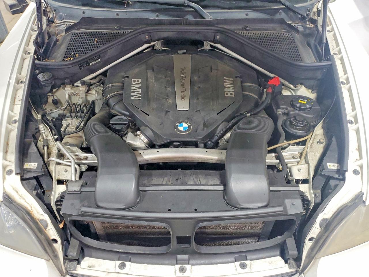 2013 BMW X5 xDrive50I - zdjęcie 12