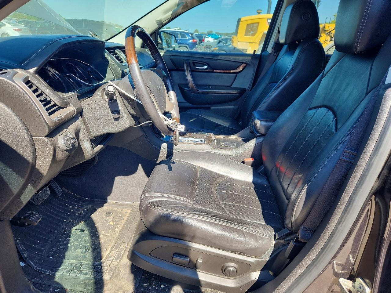 2015 GMC Acadia Denali - zdjęcie 7