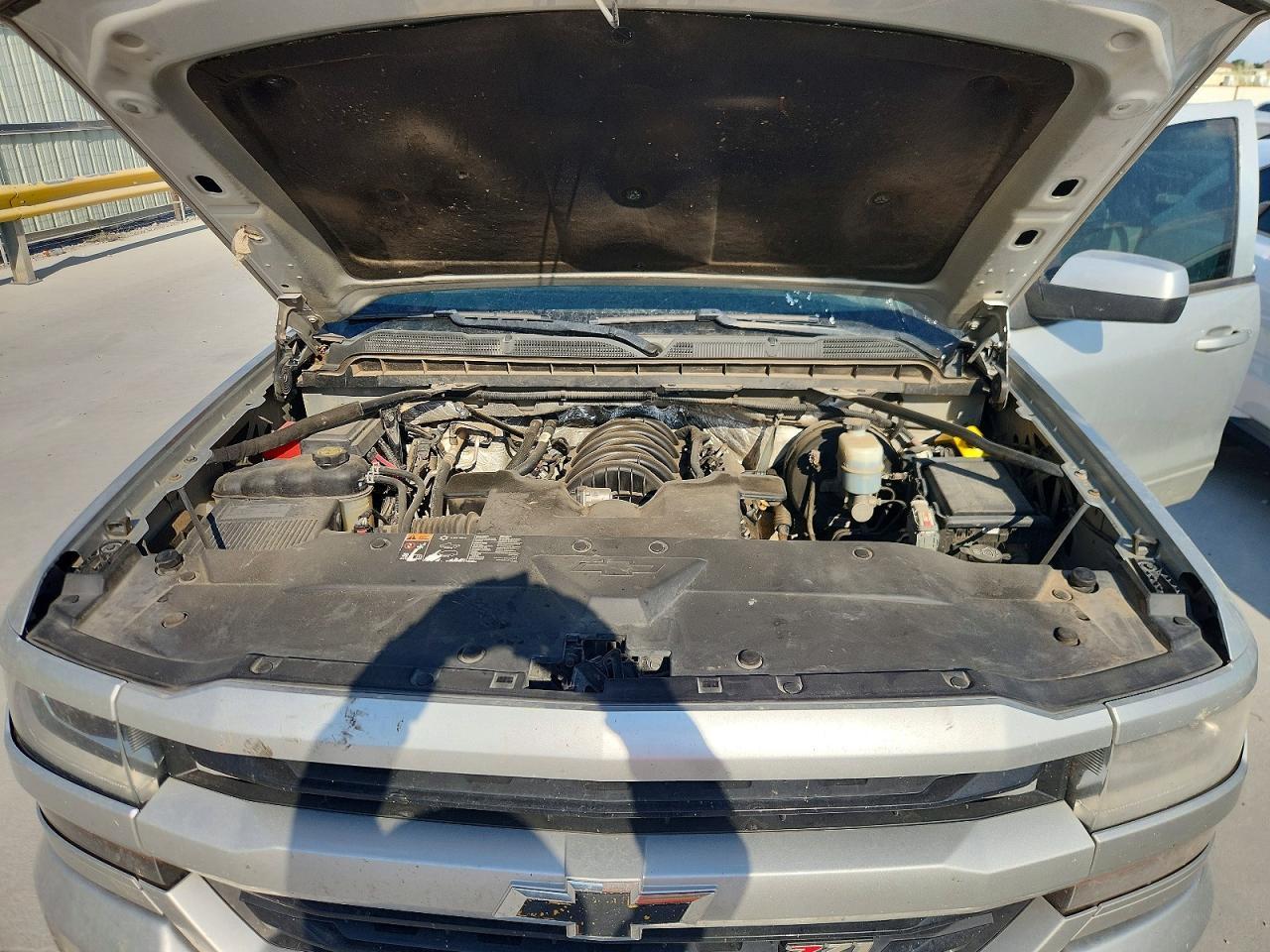 2016 Chevrolet Silverado K1500 Lt - zdjęcie 11