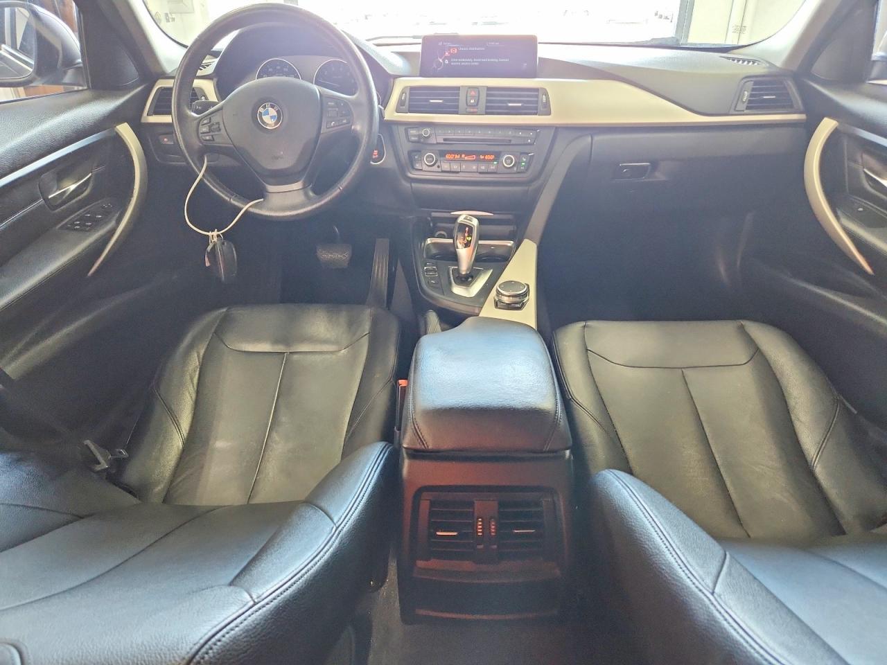 2015 BMW 320 I xDrive - zdjęcie 8