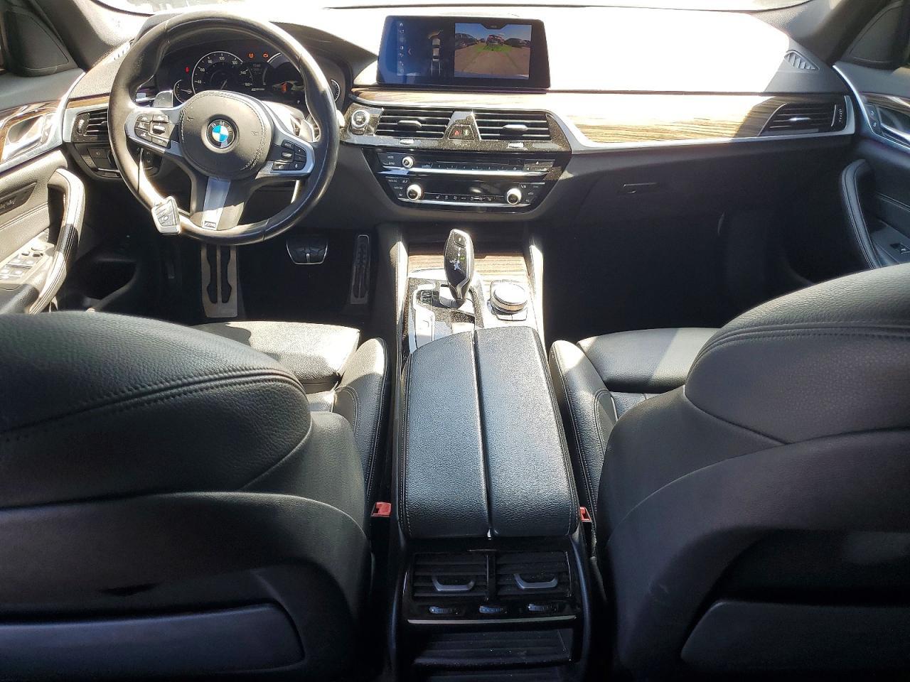 2019 BMW 530E - zdjęcie 8