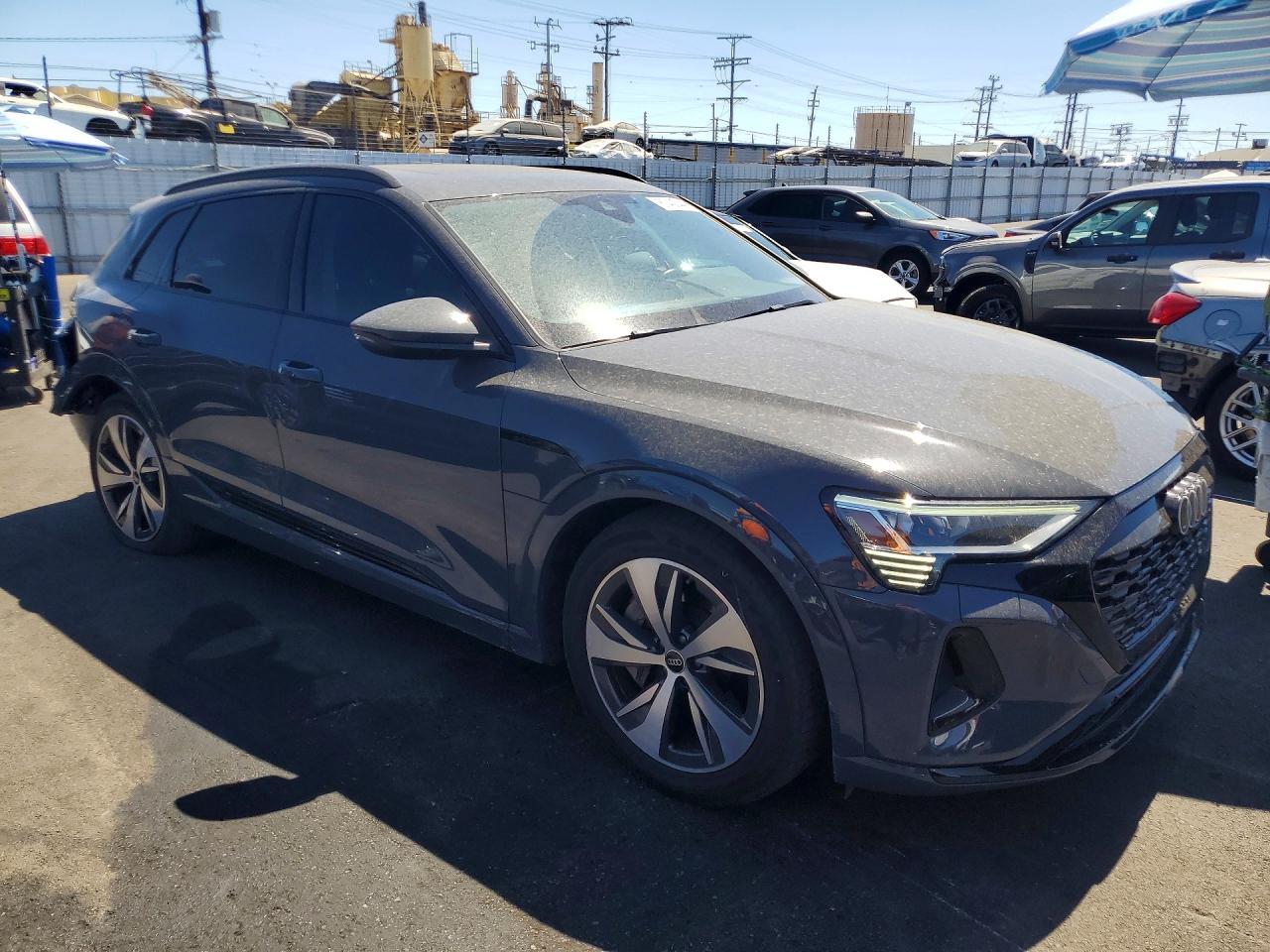 2024 Audi Q8 E-Tron Premium - zdjęcie 4