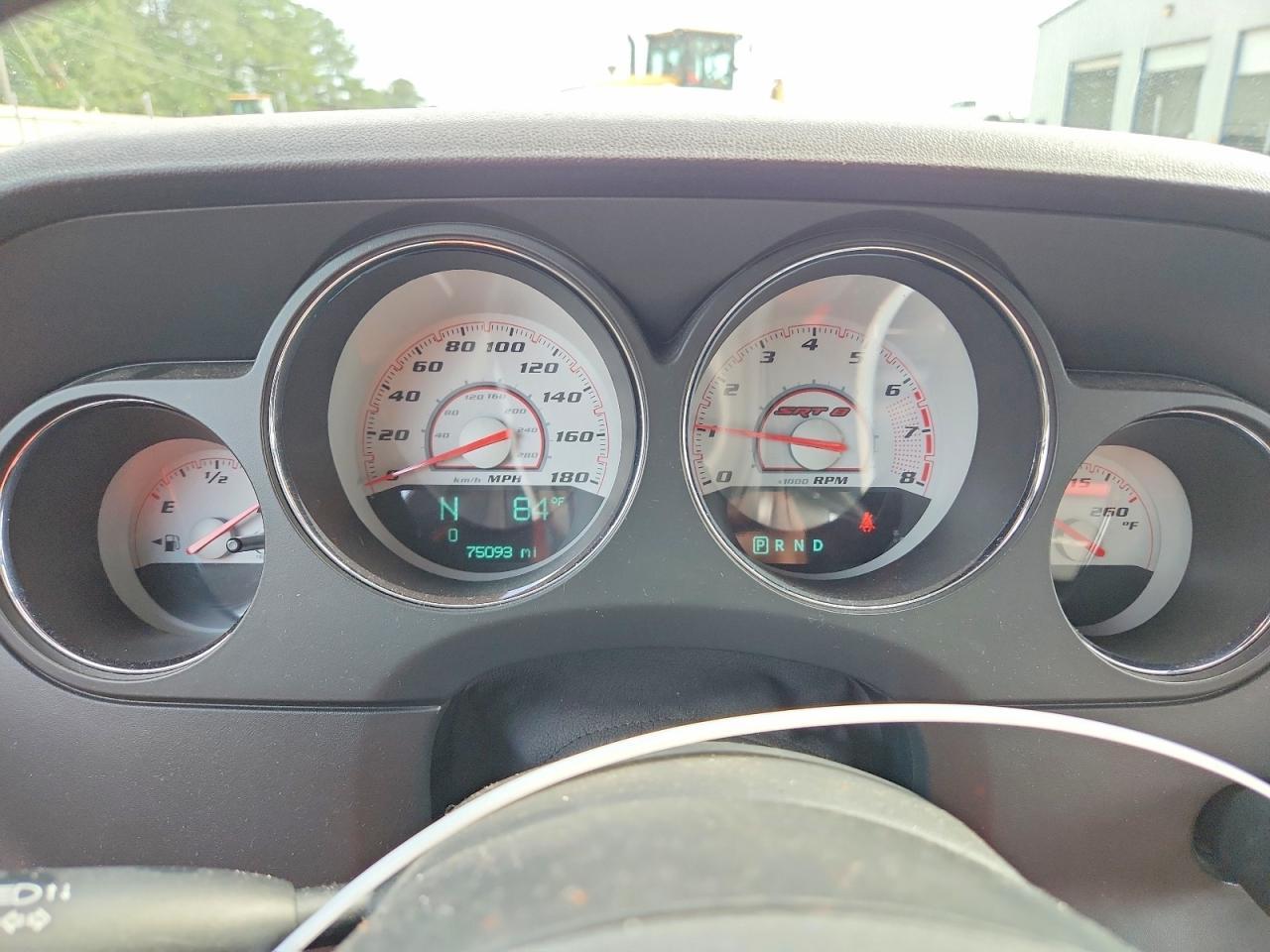2014 Dodge Challenger Srt-8 - zdjęcie 9