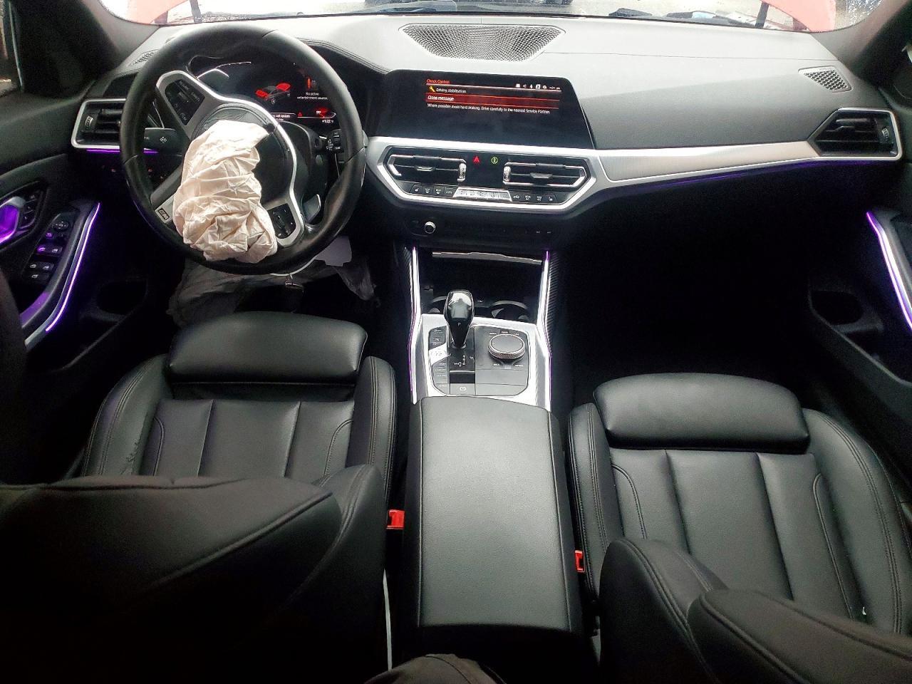 2019 BMW Seria 3 330i - zdjęcie 8
