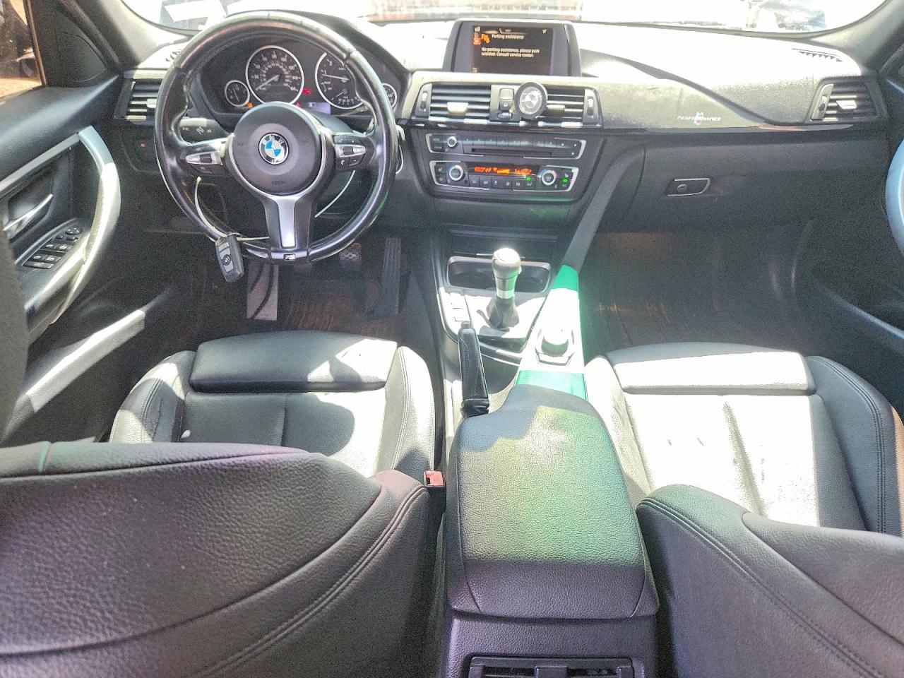 2015 BMW 335 Xi - zdjęcie 8