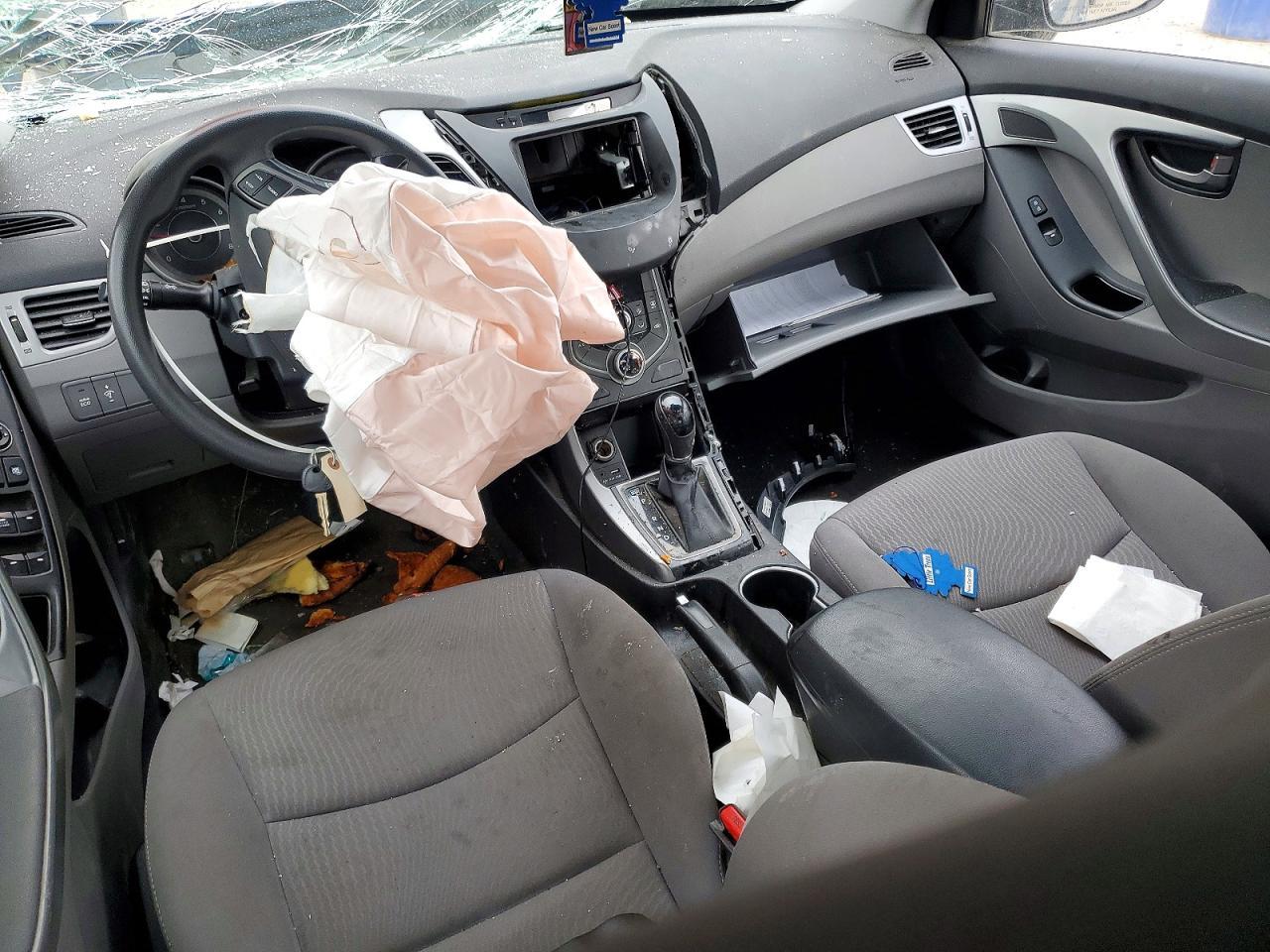 2014 Hyundai Elantra Se - zdjęcie 8