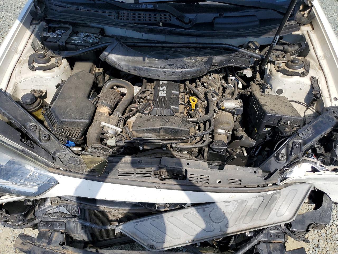 2013 Hyundai Genesis Coupe 2.0T - zdjęcie 11
