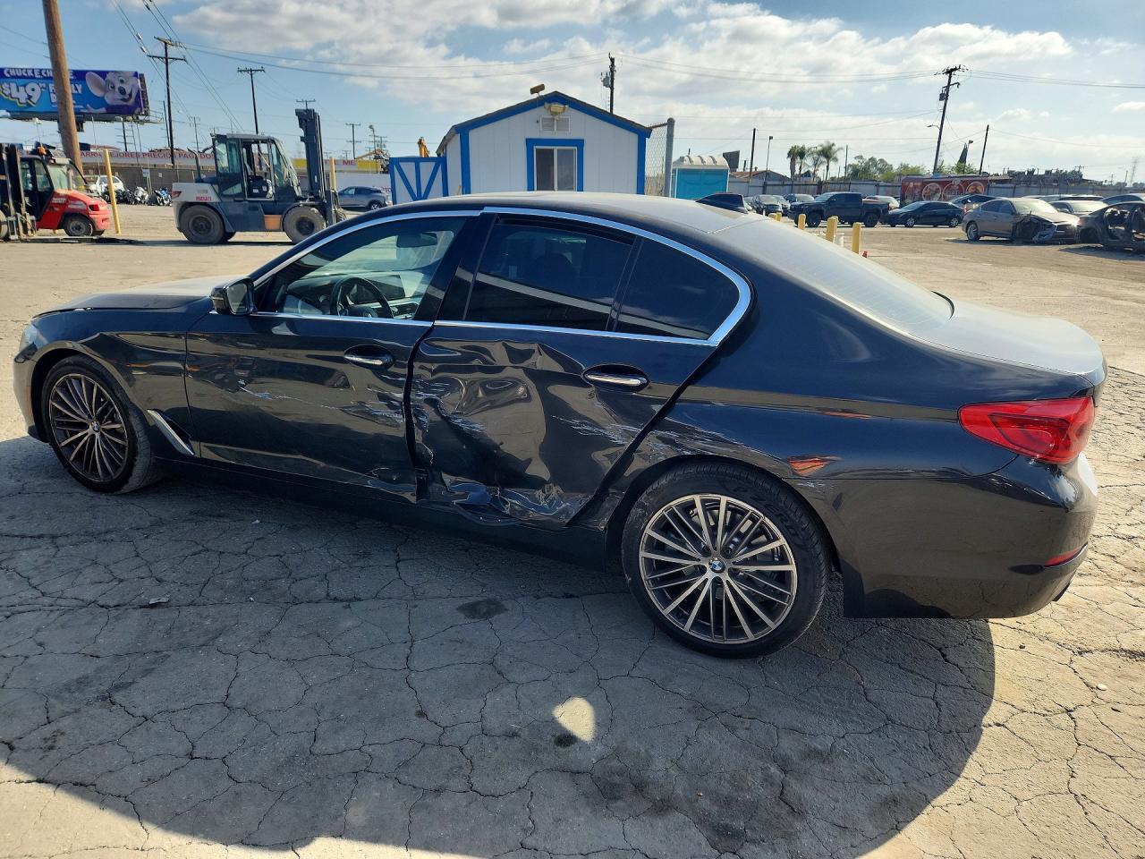 2017 BMW 530 I - zdjęcie 2