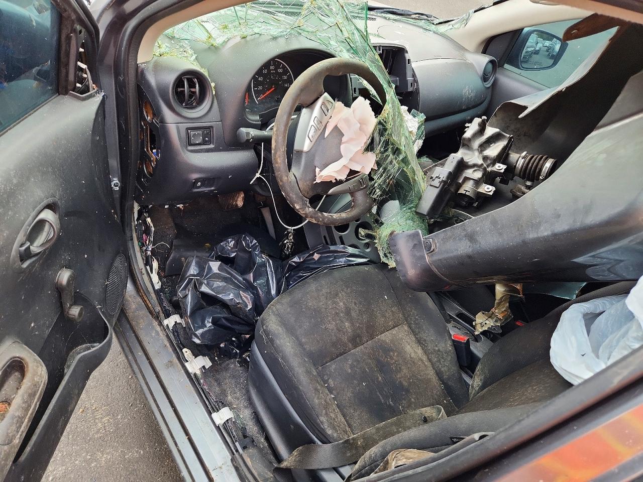 2017 Nissan Versa 1.6 S Plus - zdjęcie 8