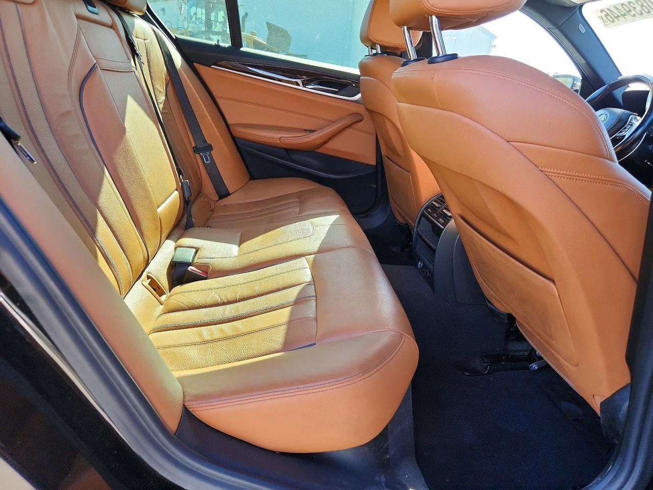 2017 BMW 530 I - zdjęcie 10