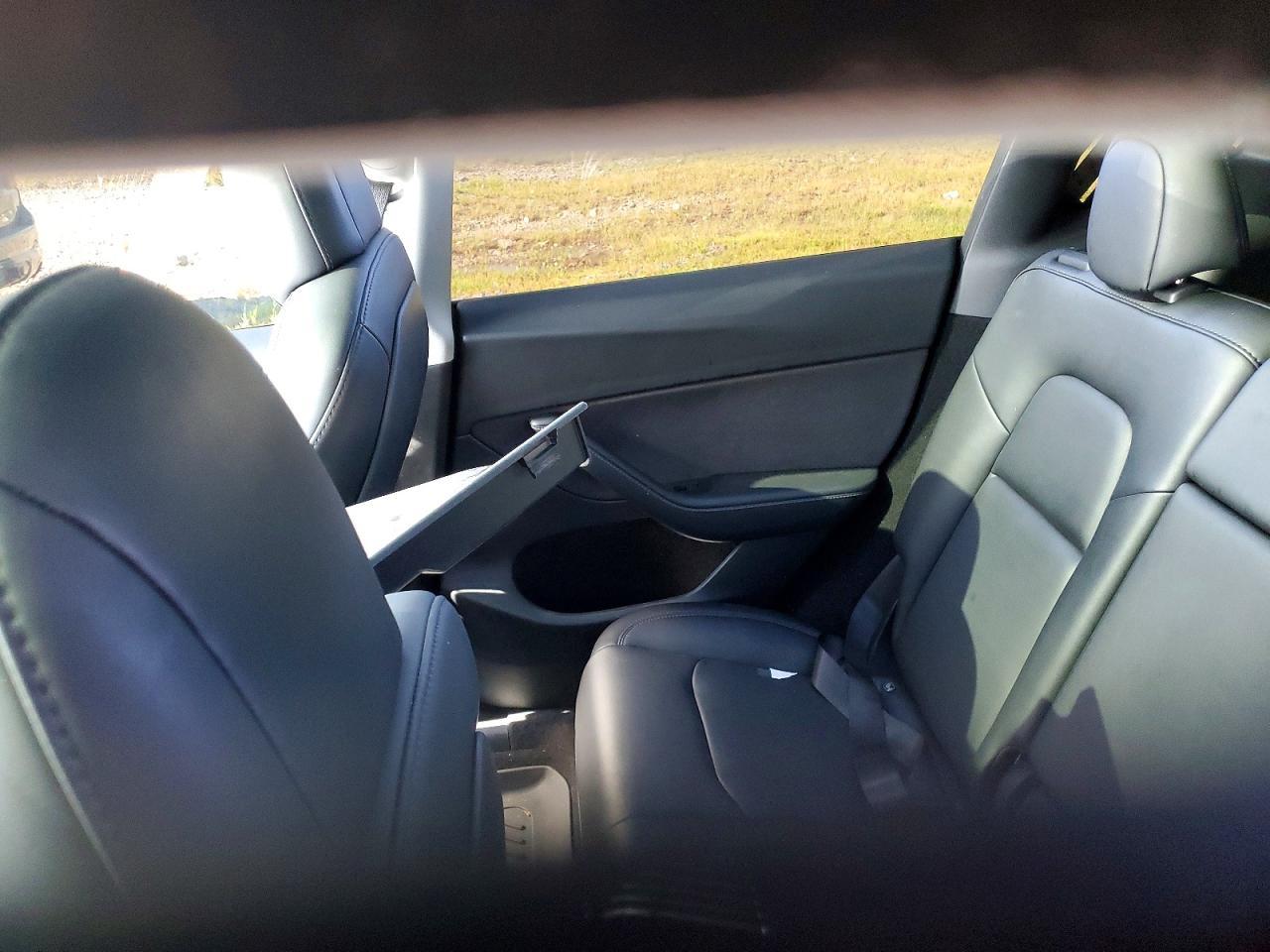 2022 Tesla Model Y - zdjęcie 10