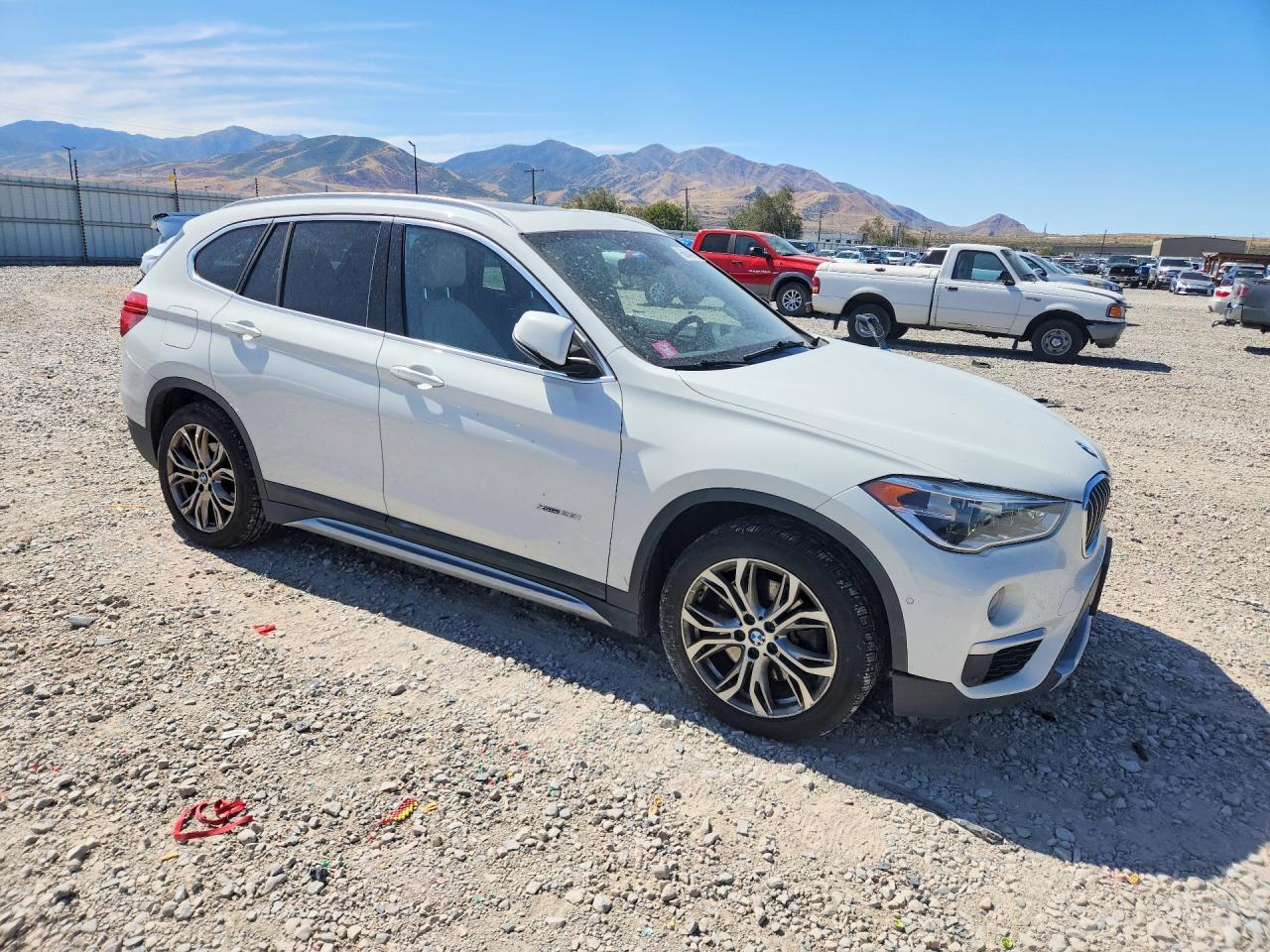 2016 BMW X1 xDrive28I - zdjęcie 4