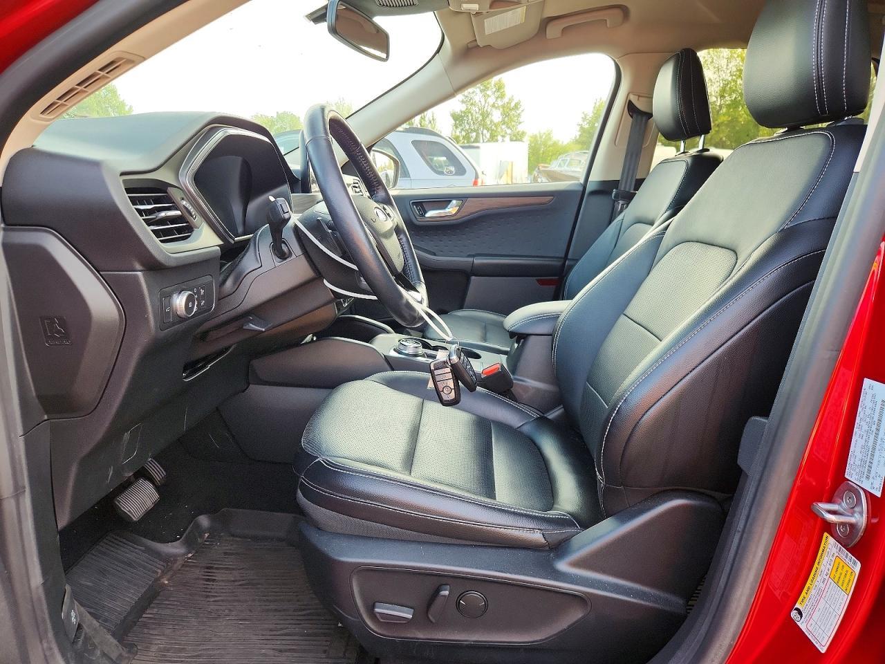 2020 Ford Escape Titanium - zdjęcie 7