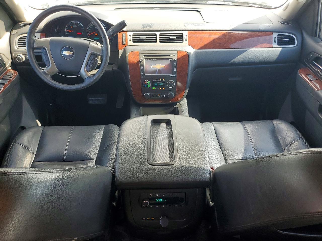 2013 Chevrolet Tahoe C1500 Lt - zdjęcie 8