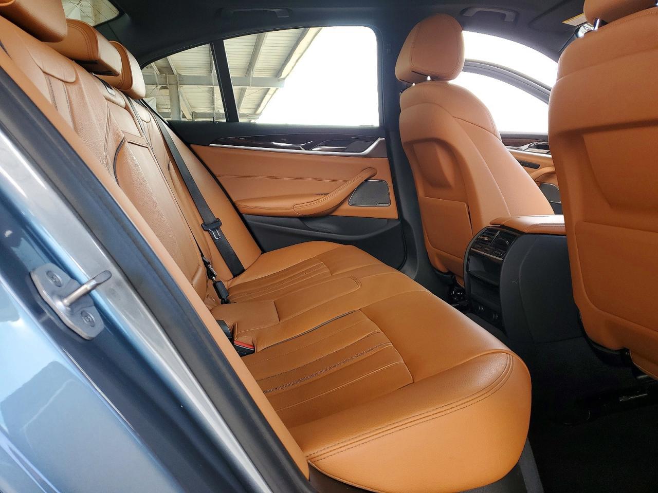 2018 BMW Seria 5 530e - zdjęcie 10