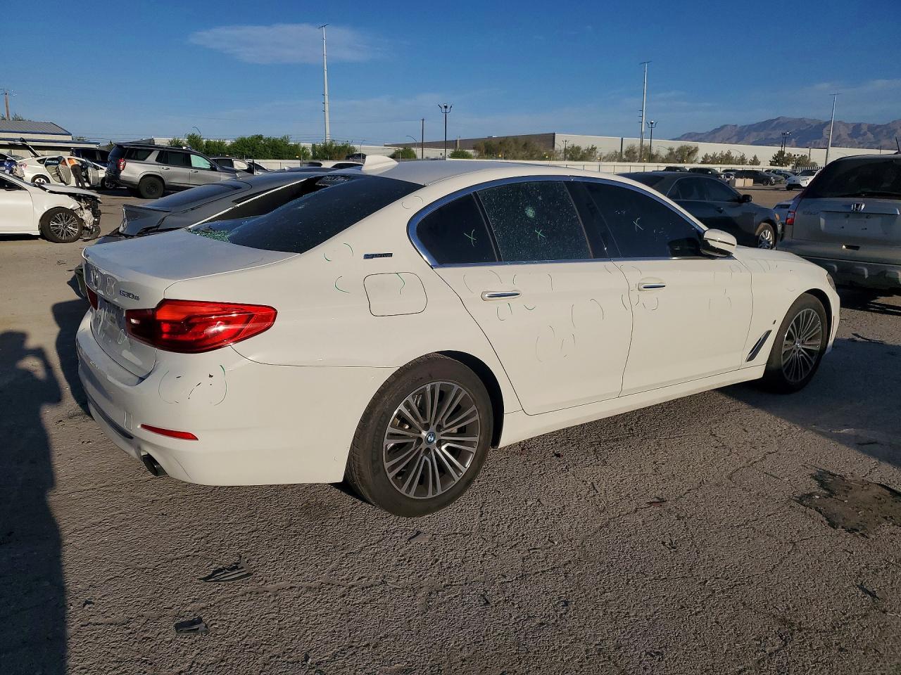 2018 BMW 530E - zdjęcie 3