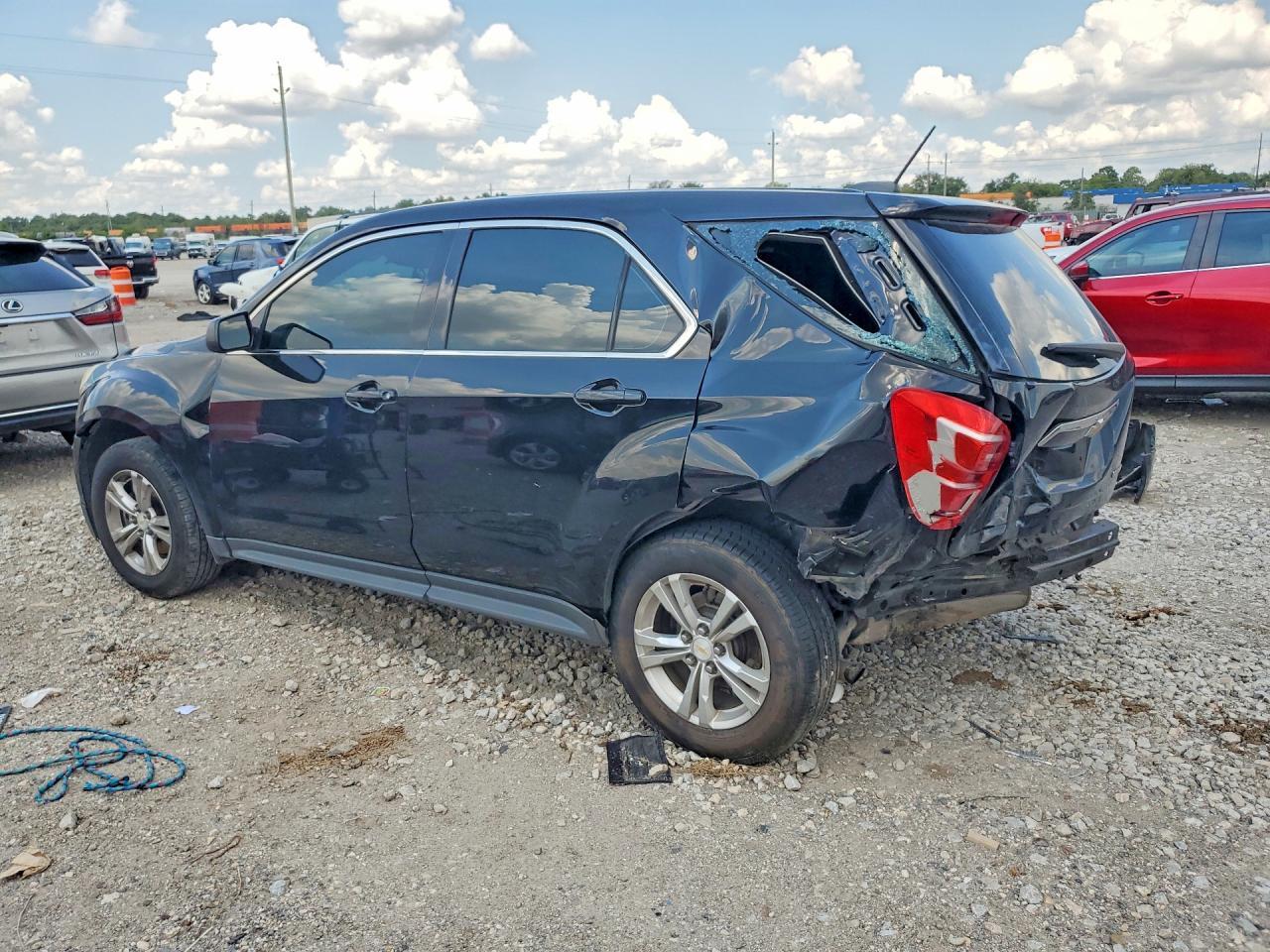 2016 Chevrolet Equinox Ls - zdjęcie 2
