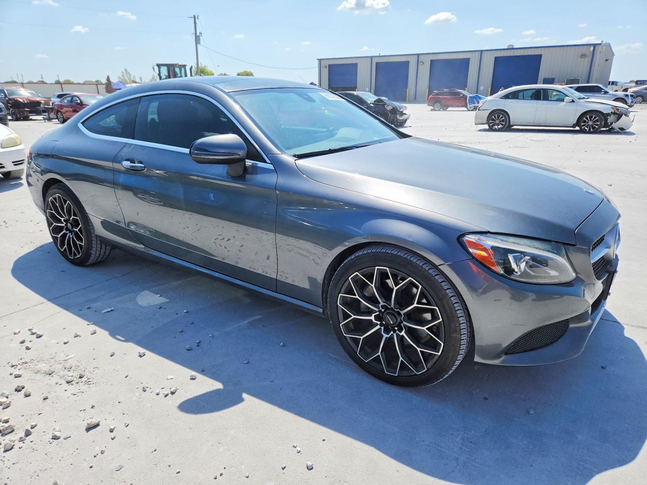 2017 Mercedes-Benz C 300 - zdjęcie 4