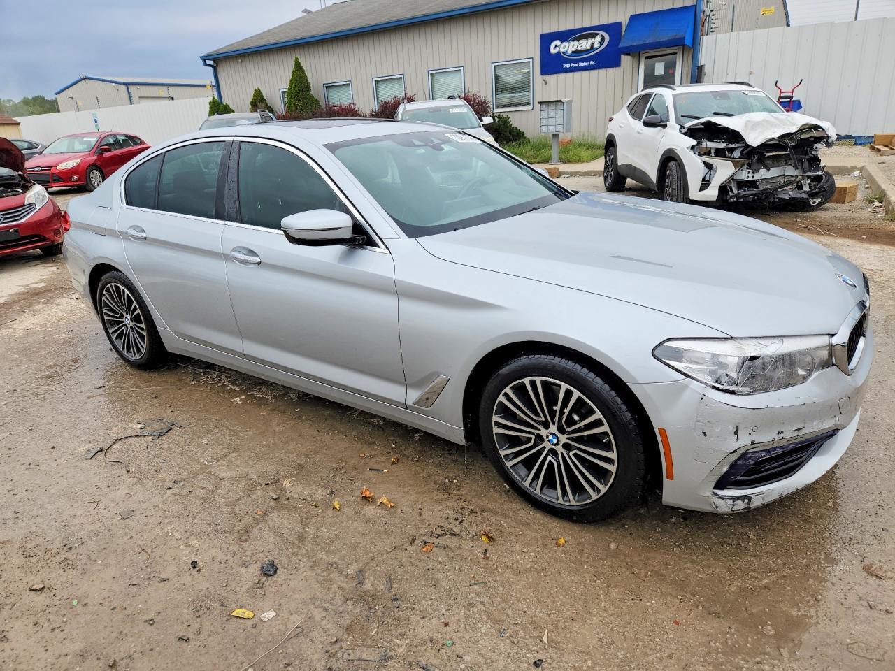 2018 BMW Seria 5 530i - zdjęcie 4