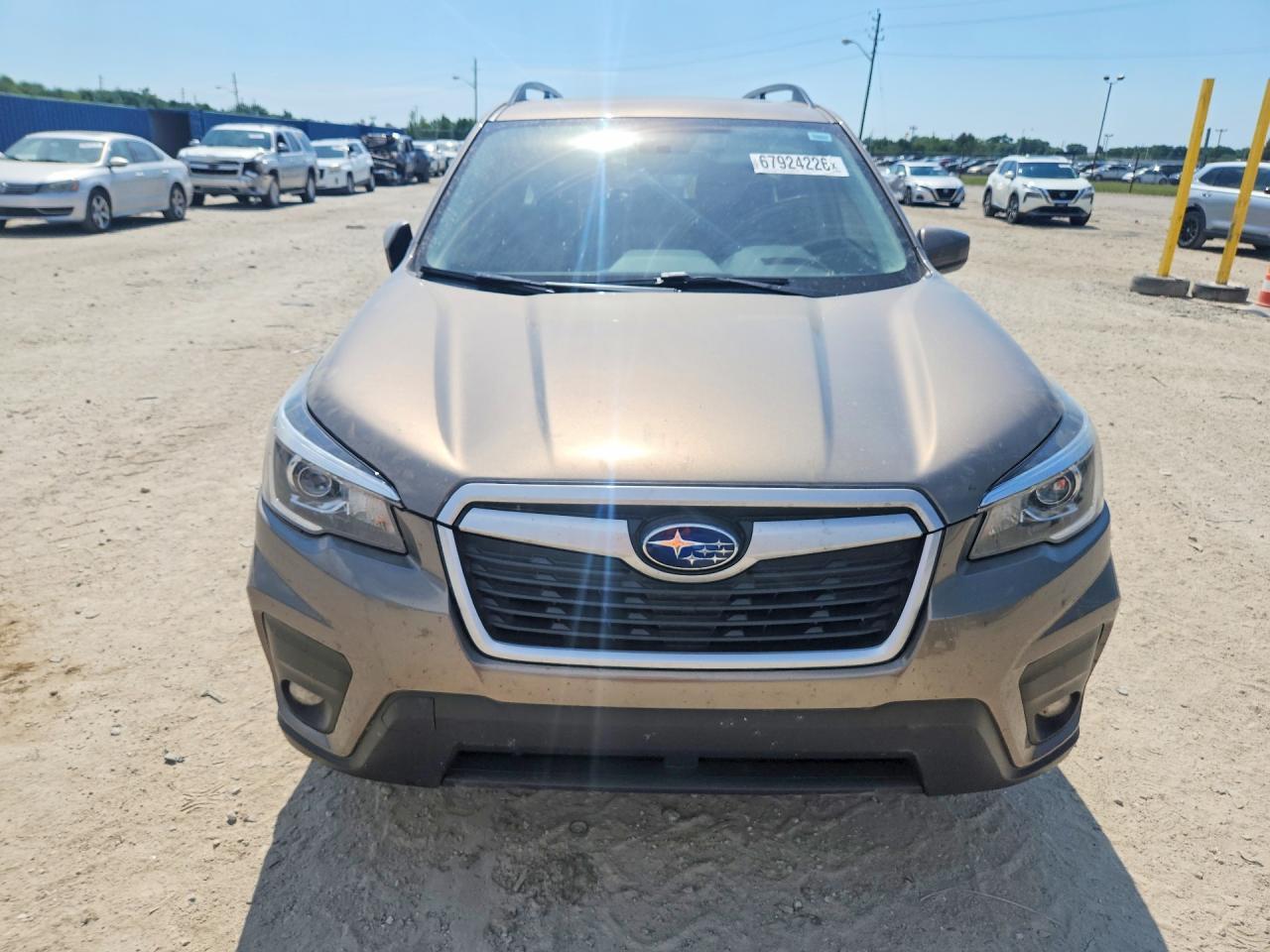 2020 Subaru Forester Premium - zdjęcie 5