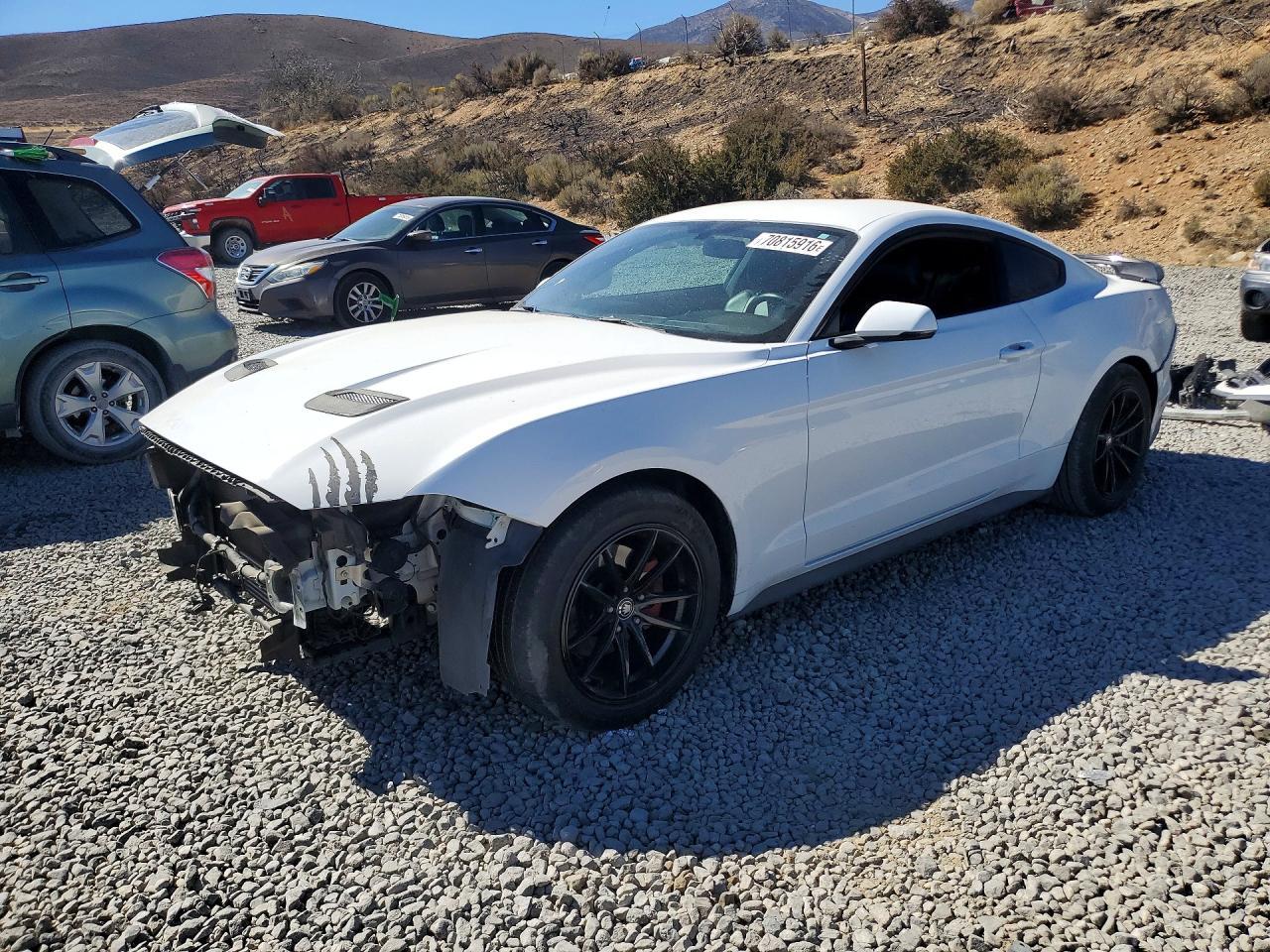2018 Ford Mustang - zdjęcie główne