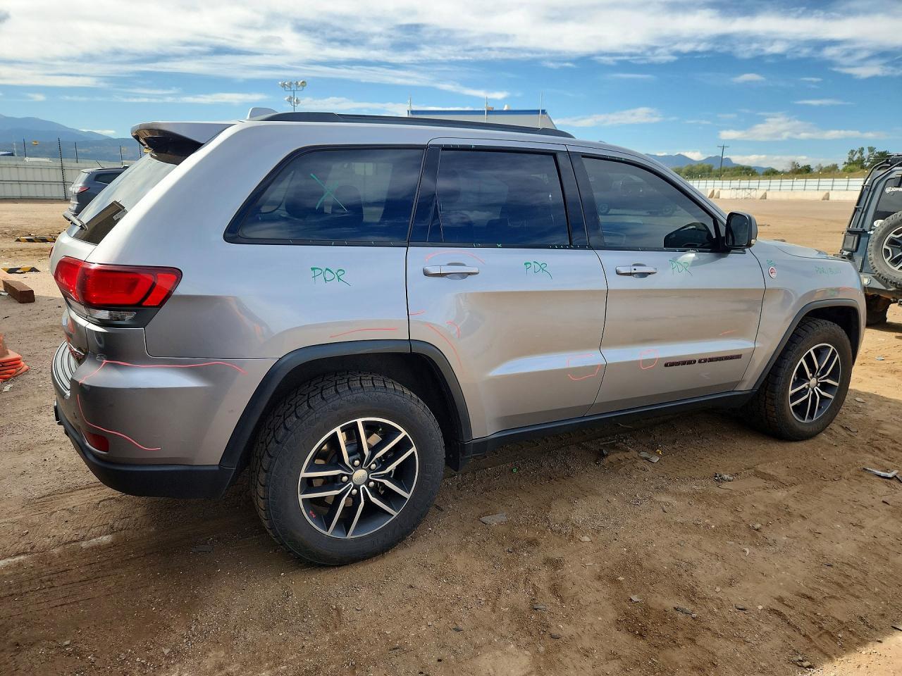 2018 Jeep Grand Cherokee Trailhawk - zdjęcie 3