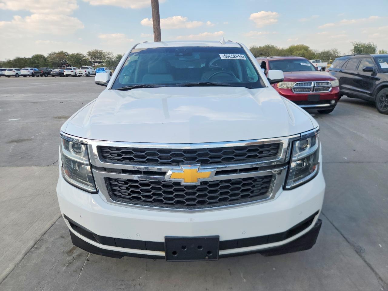 2019 Chevrolet Suburban C1500 Lt - zdjęcie 5