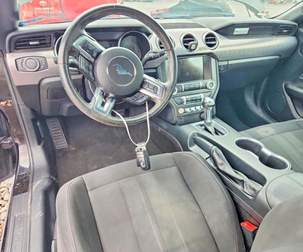 2019 Ford Mustang - zdjęcie 8