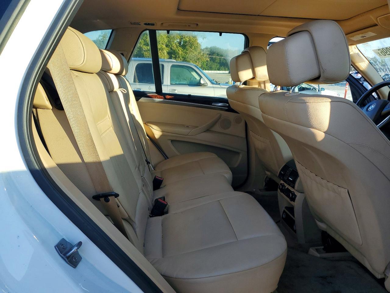 2013 BMW X5 xDrive35I - zdjęcie 11