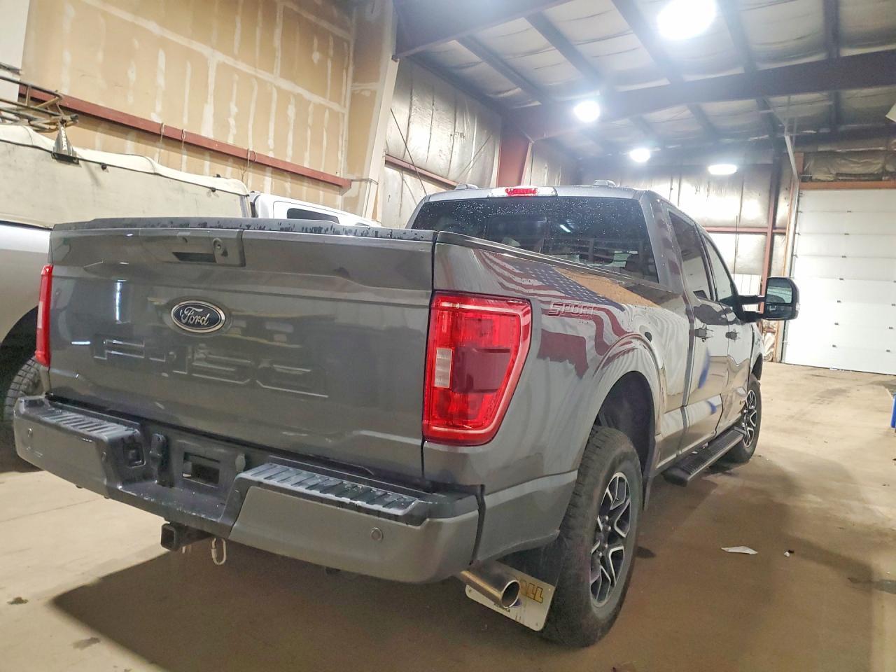 2023 Ford F150 Supercrew - zdjęcie 3