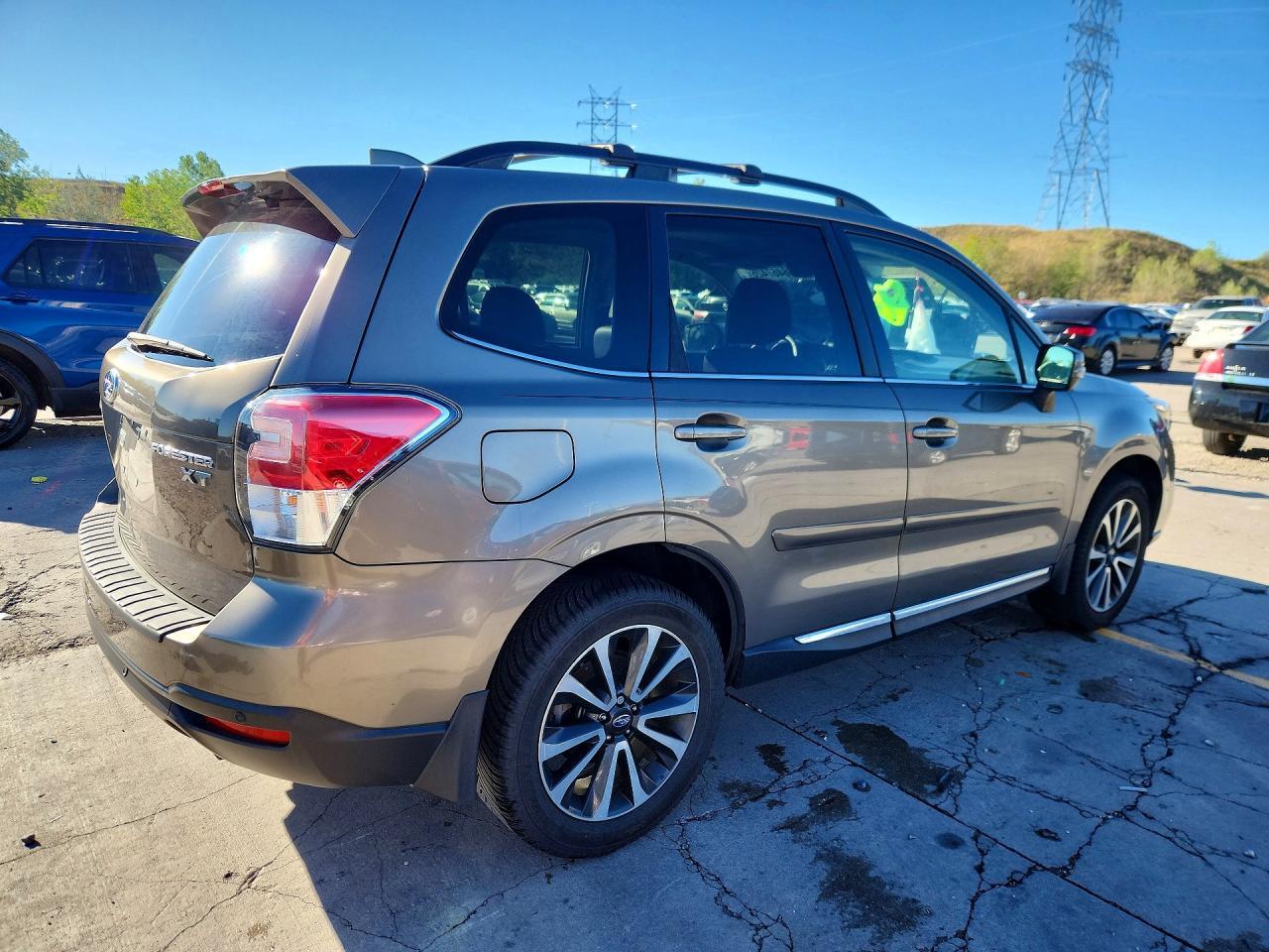2017 Subaru Forester 2.0Xt Touring - zdjęcie 3