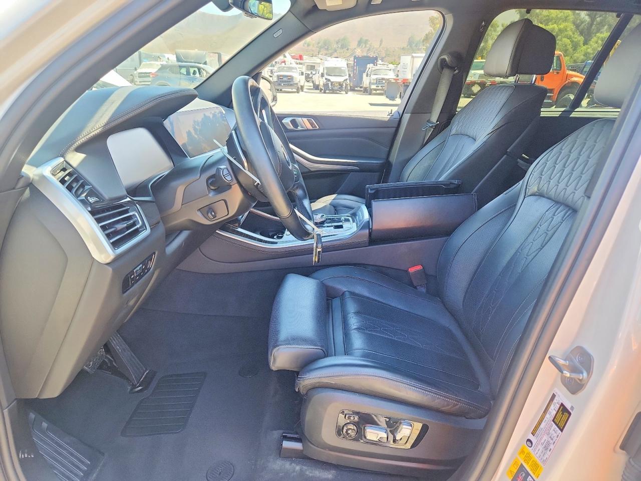 2023 BMW X5 xDrive45E - zdjęcie 7