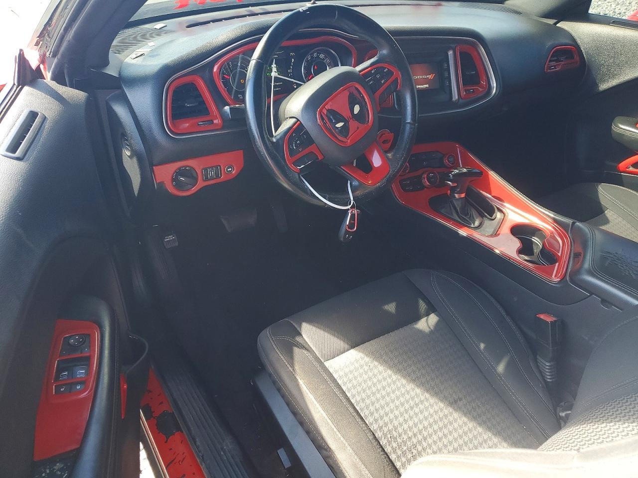 2016 Dodge Challenger Sxt - zdjęcie 8