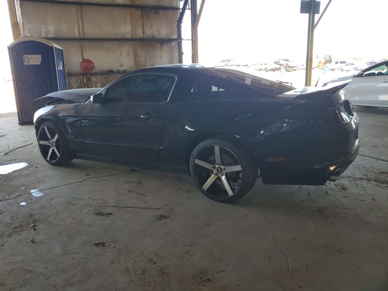 2014 Ford Mustang - zdjęcie 2