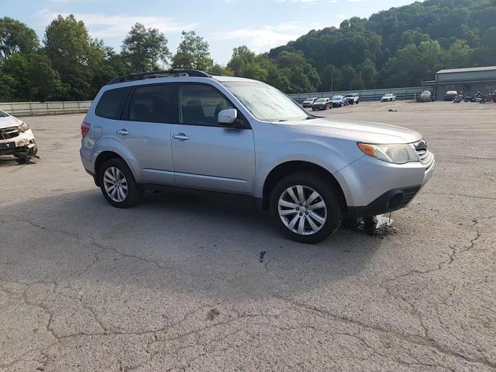 2013 Subaru Forester Limited - zdjęcie 14