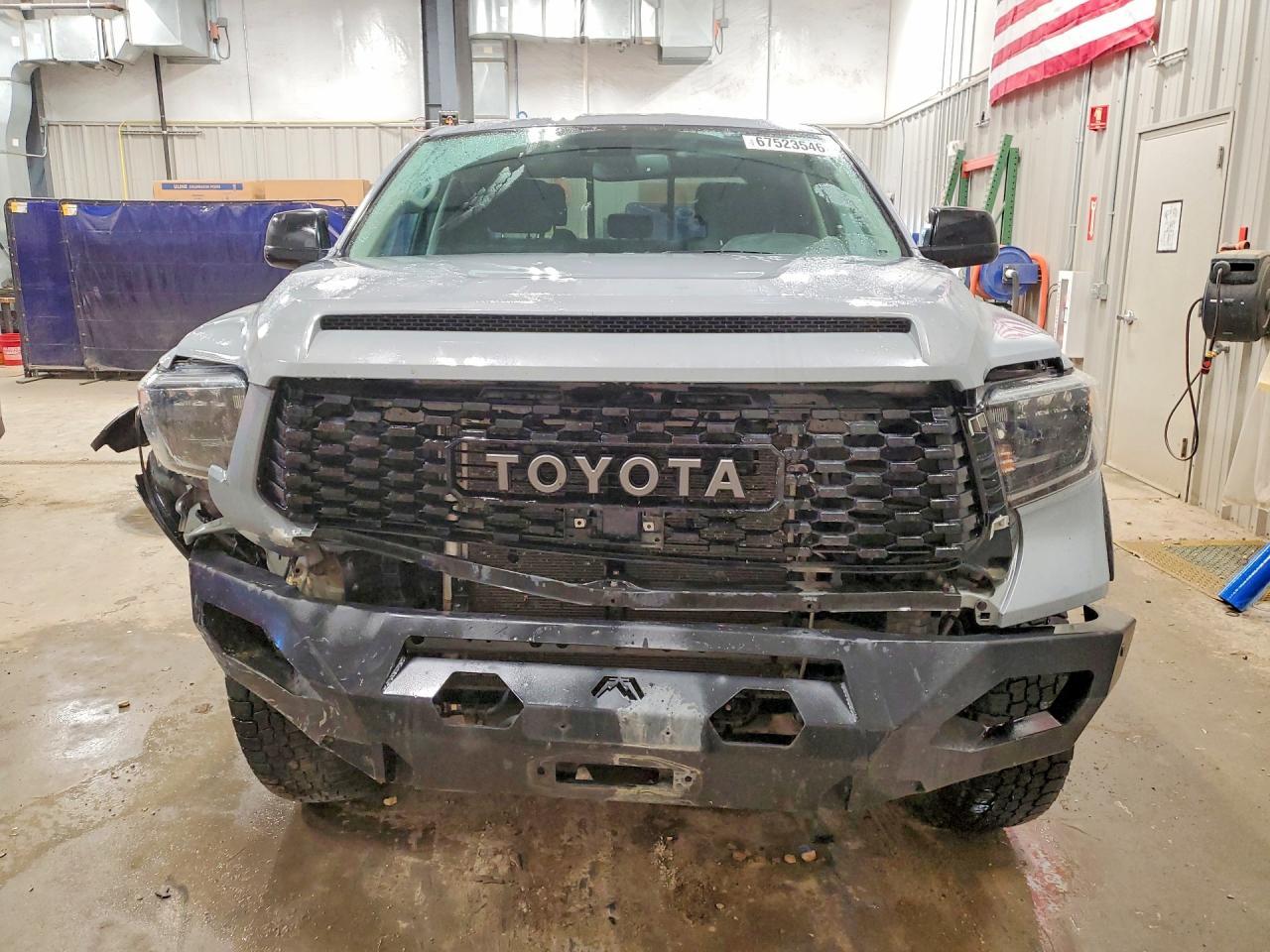 2020 Toyota Tundra Sr5 - zdjęcie 5