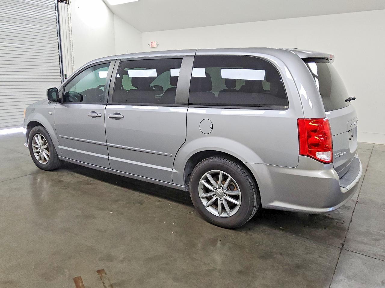 2014 Dodge Grand Caravan Se - zdjęcie 2