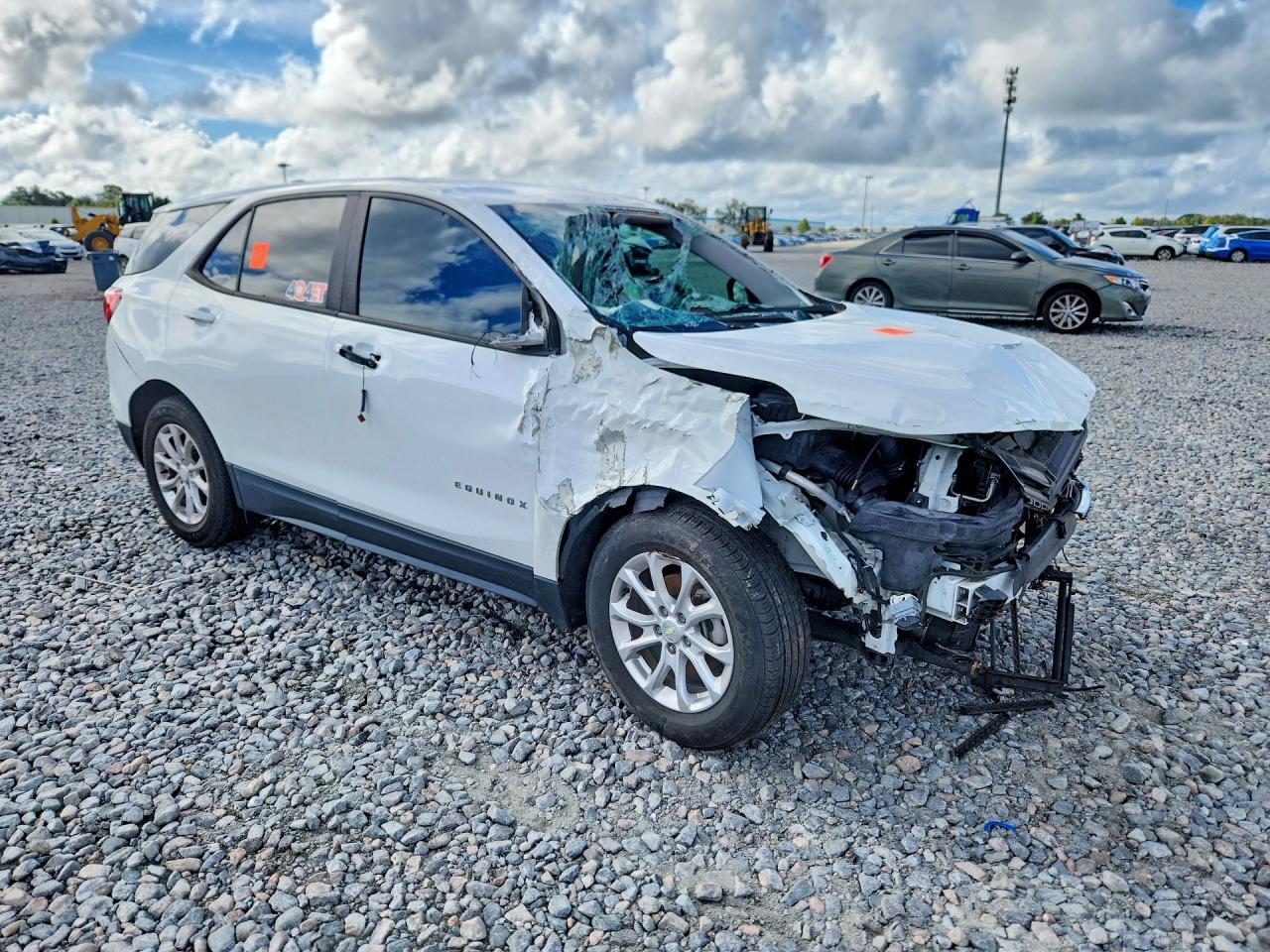 2021 Chevrolet Equinox Ls - zdjęcie 4