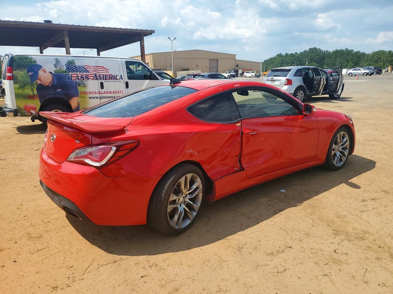 2013 Hyundai Genesis Coupe 3.8 Track - zdjęcie 3