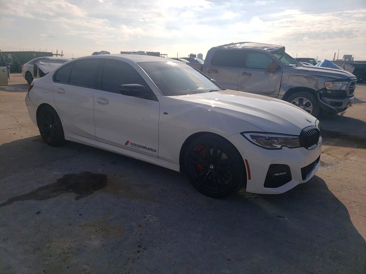 2021 BMW 330I - zdjęcie 4