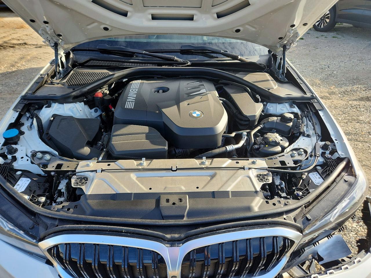 2026 BMW 330Xi - zdjęcie 11