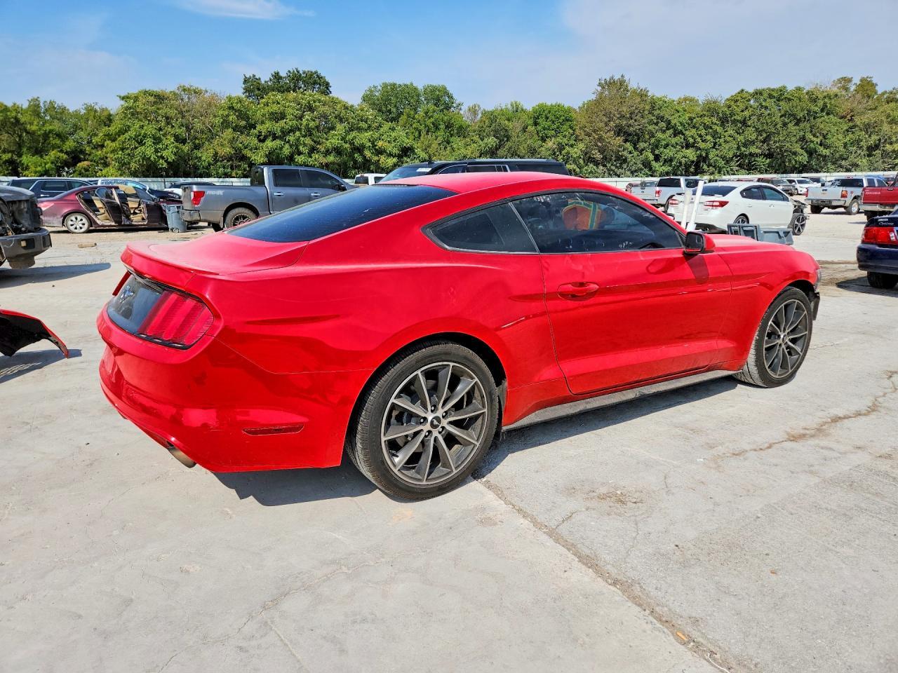 2017 Ford Mustang - zdjęcie 3