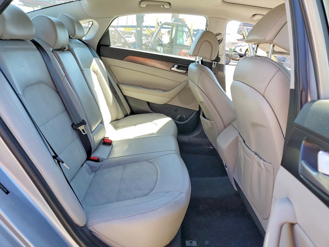 2017 Hyundai Sonata Sport - zdjęcie 10
