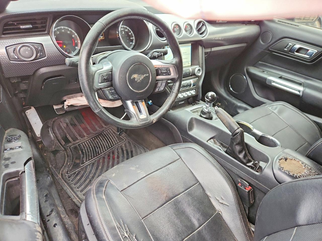 2016 Ford Mustang - zdjęcie 8