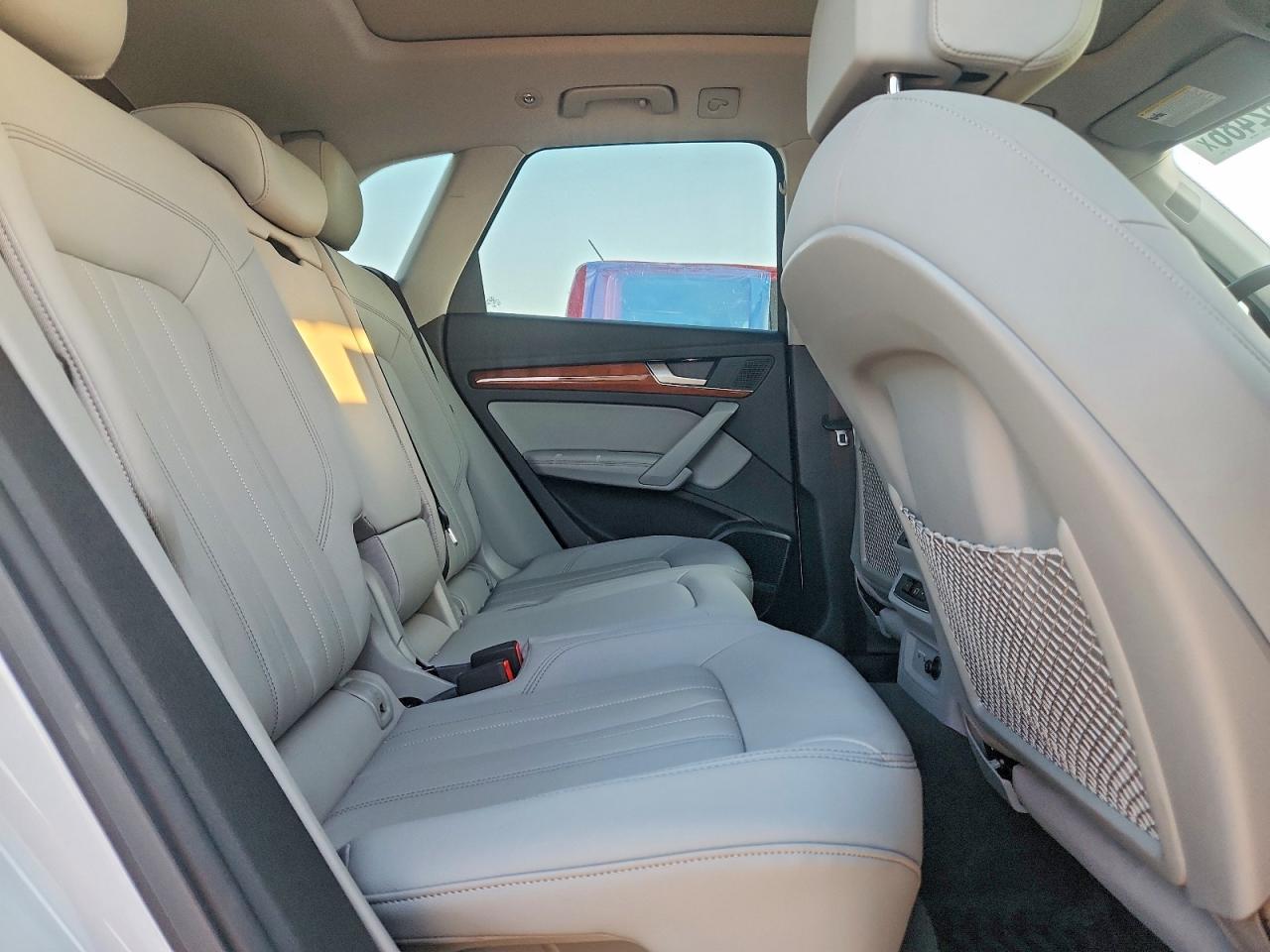 2022 Audi Q5 Premium Plus 45 - zdjęcie 11