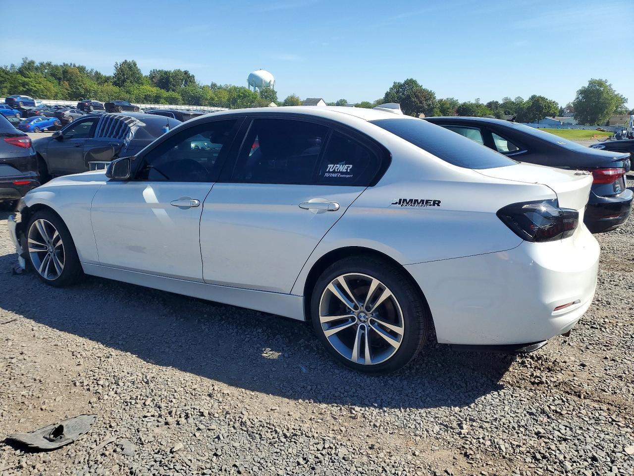 2018 BMW Seria 3 320i - zdjęcie 2