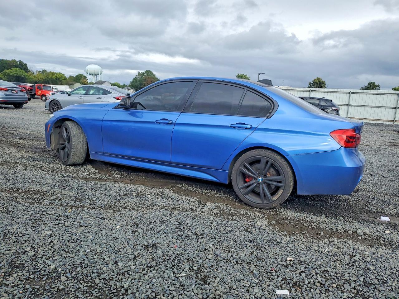 2016 BMW Seria 3 328i - zdjęcie 2